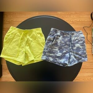Size 8 lululemon sweat shorts